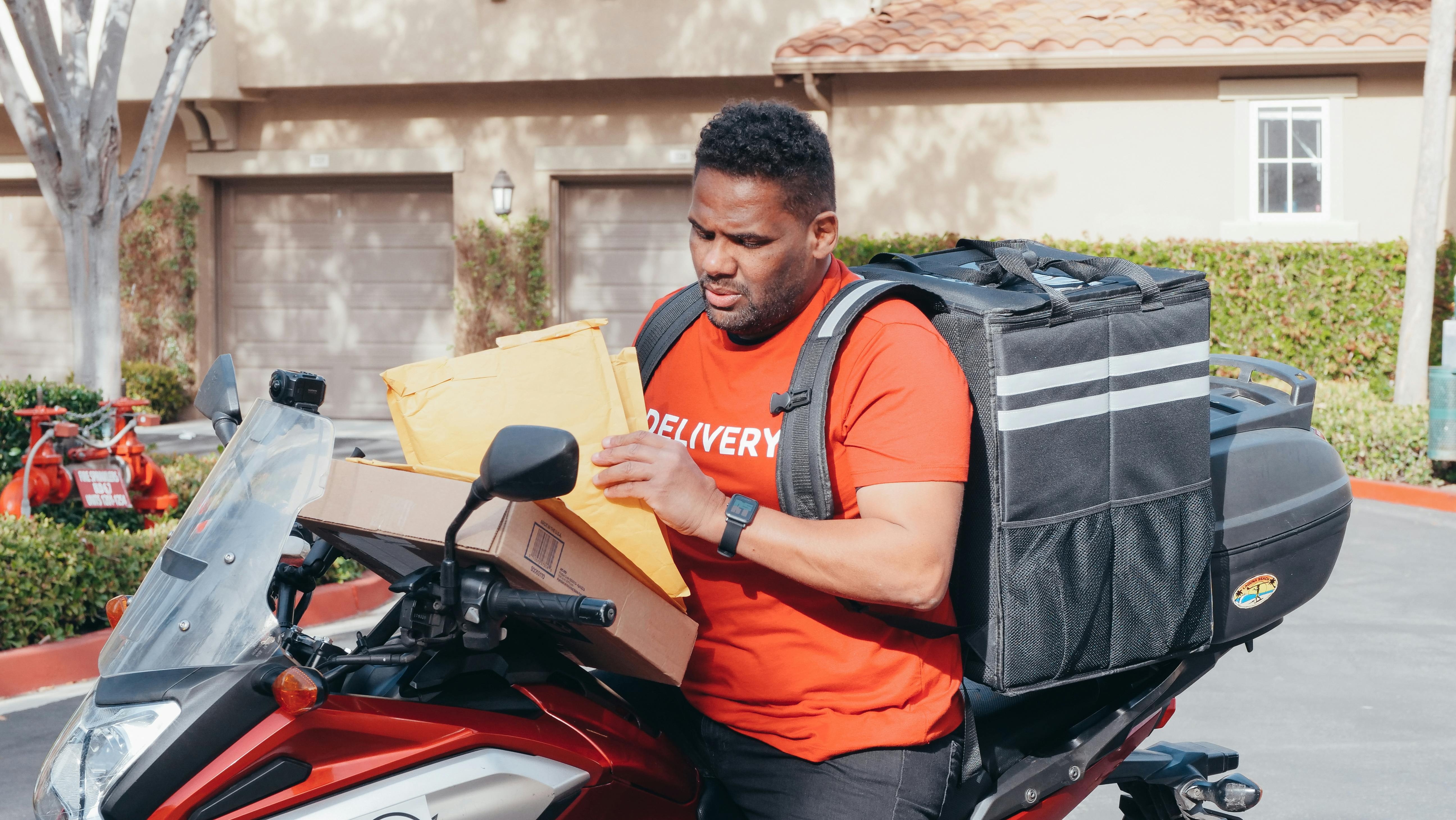 Bike Delivery Rider in Qatar